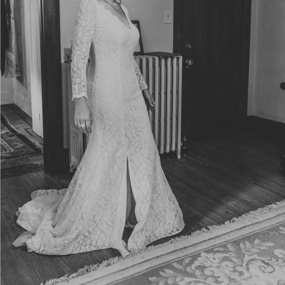 Size 8 long sleeve lace wedding gown
